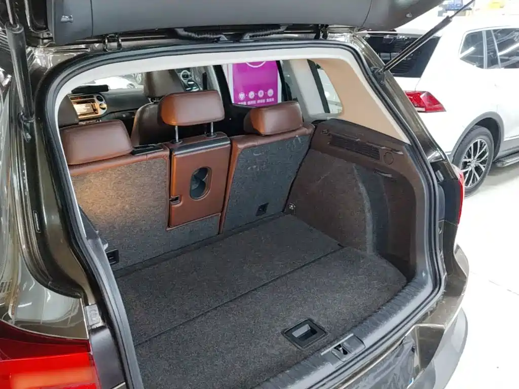 Volkswagen Tiguan 2015 — фото 19