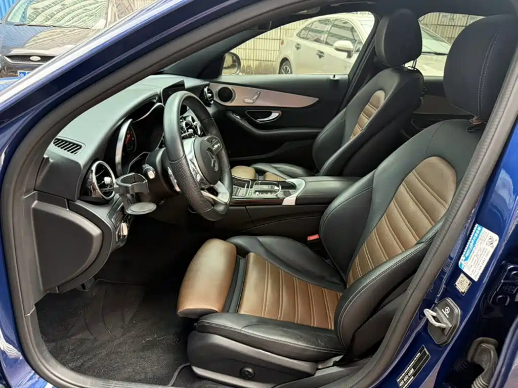 Mercedes-Benz C-Class 2019 — фото 20