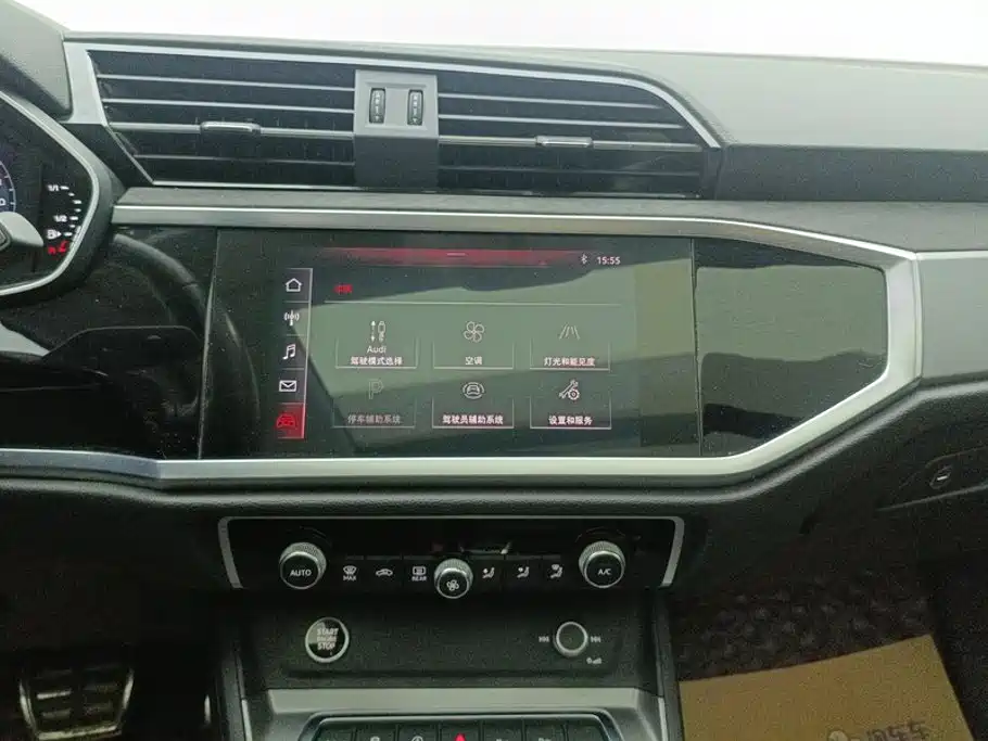 Audi Q3 2021 — фото 13