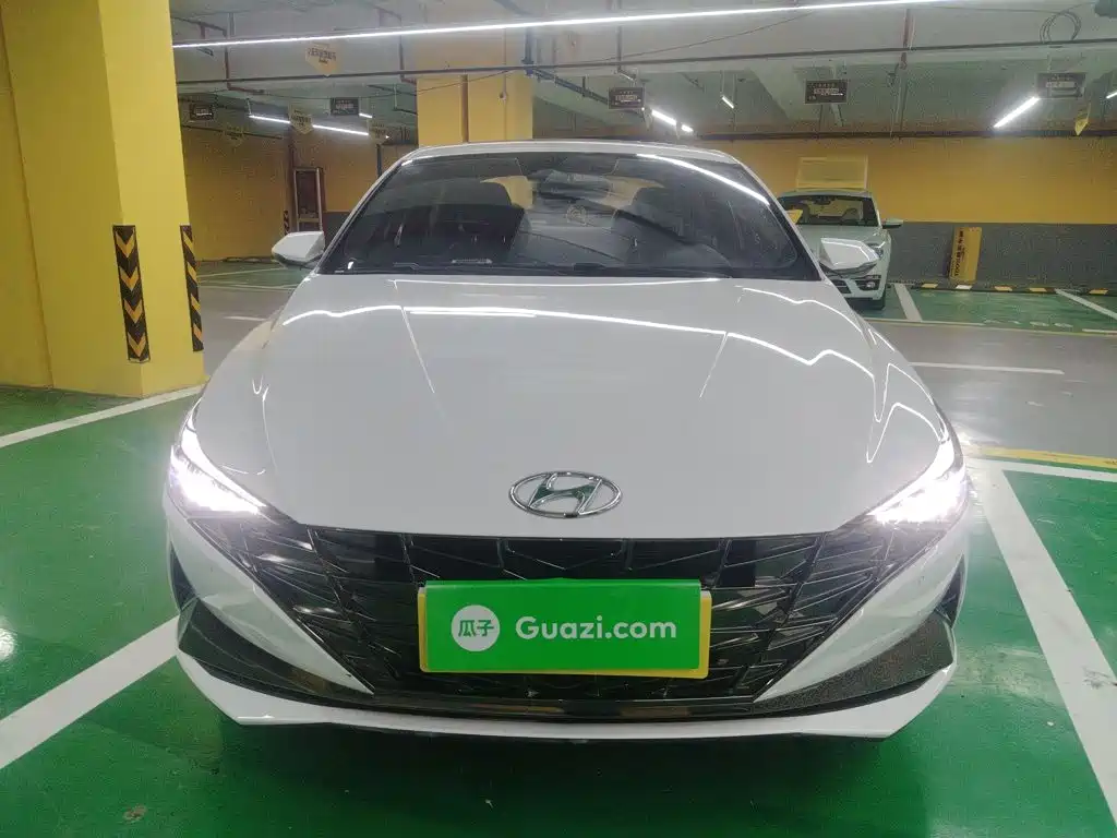 Hyundai Elantra 2021