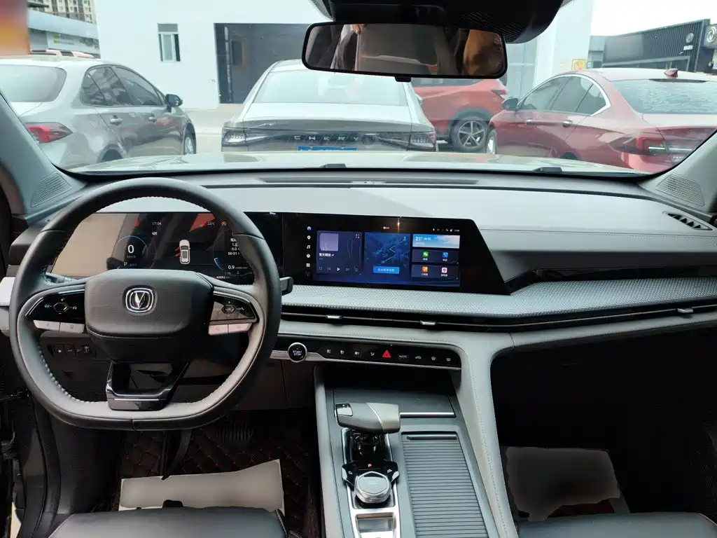 Changan CS75PLUS 2022 — фото 10