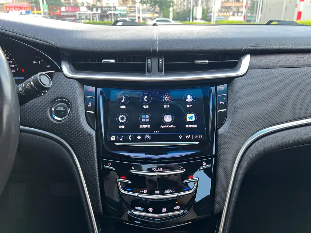 Cadillac XTS 2018 — фото 18