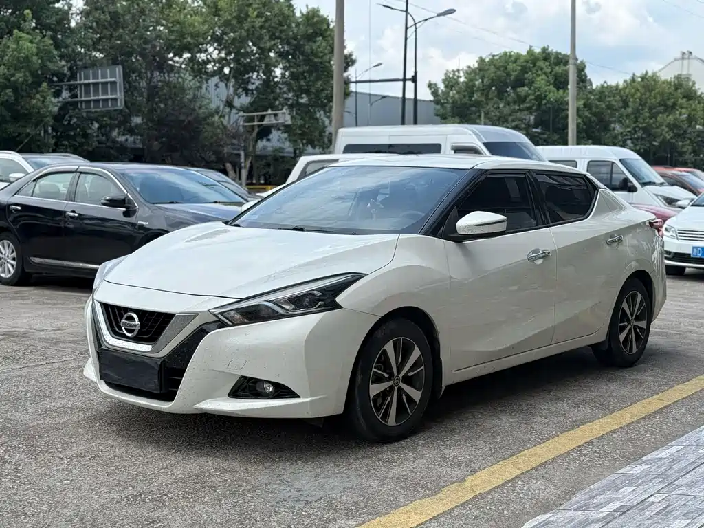 Nissan Bluebird 2021 — фото 1