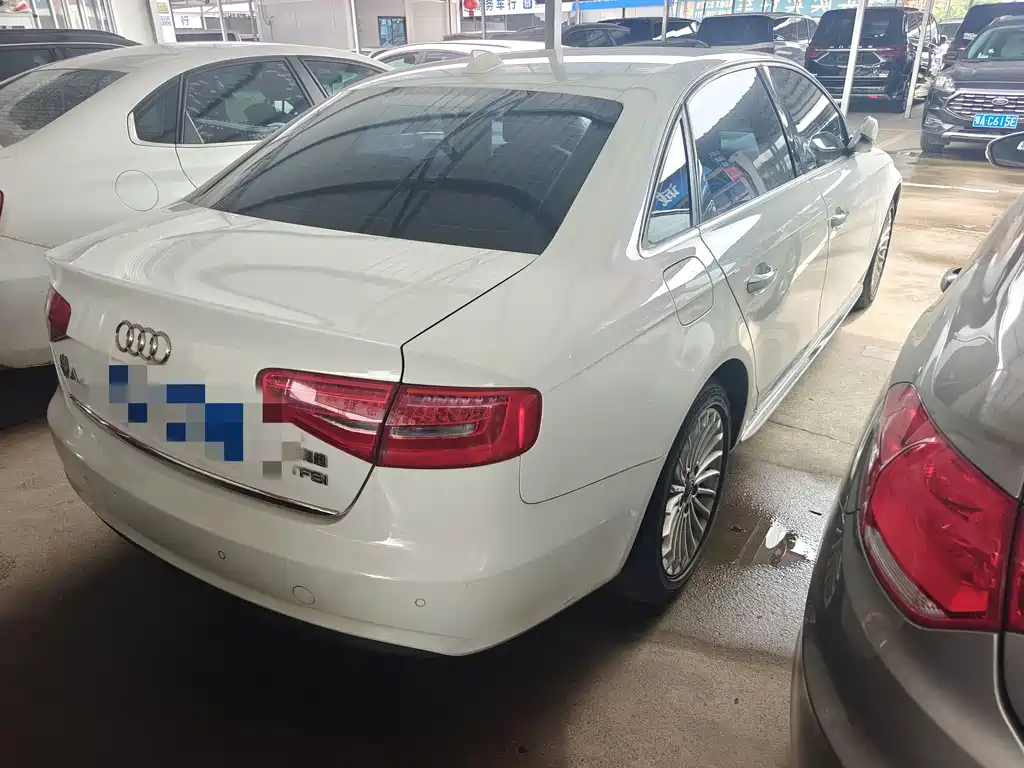 Audi A4L 2016