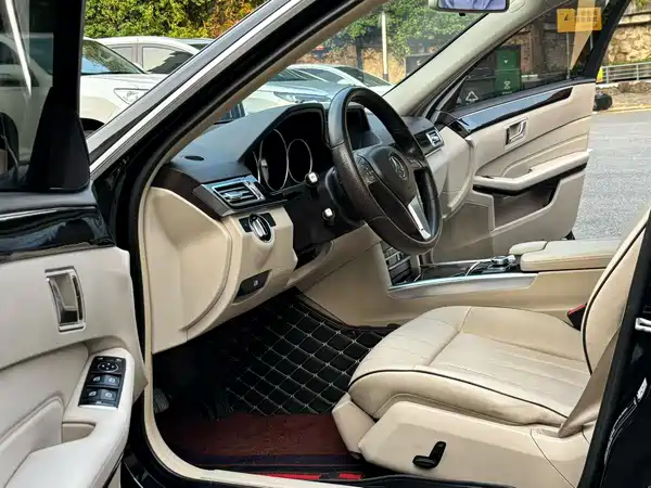 Mercedes-Benz E-Class 2016