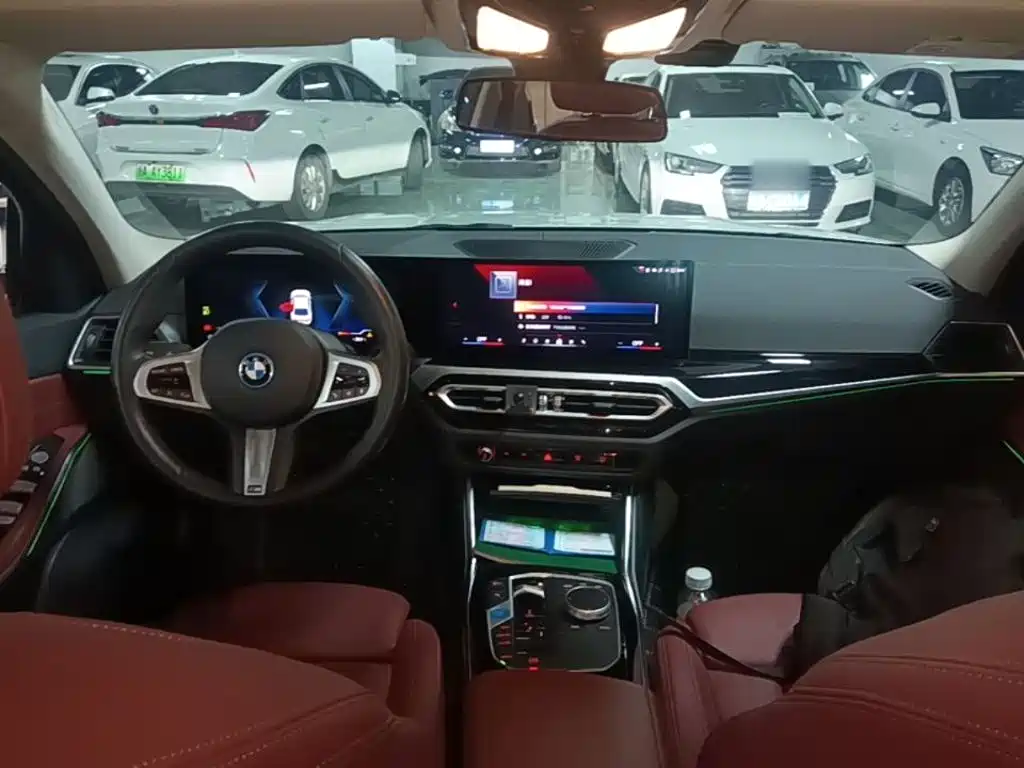 BMW i3 2024 — фото 10