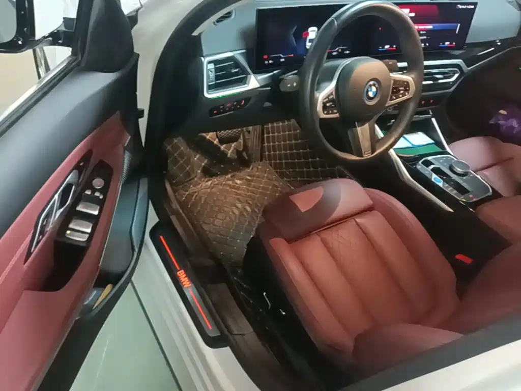 BMW i3 2024 — фото 16