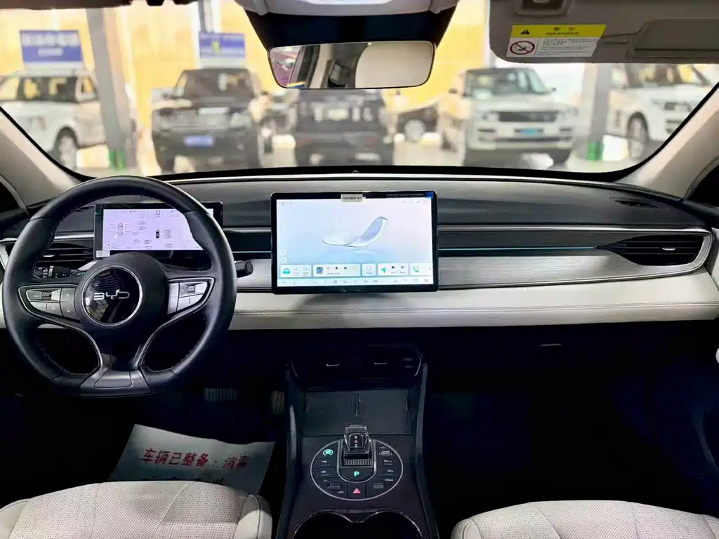 BYD Seal 05 DM-i 2025 — фото 6