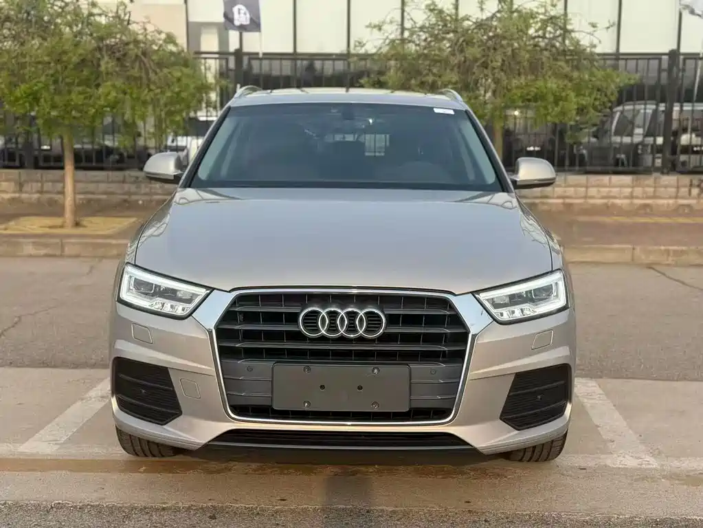 Audi Q3 2018 — фото 2