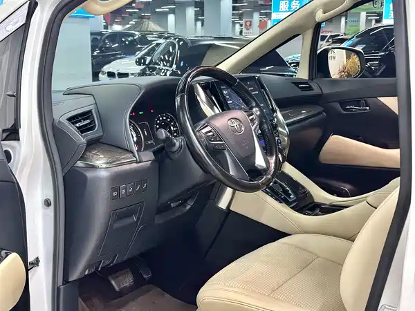 Toyota Vellfire 2021