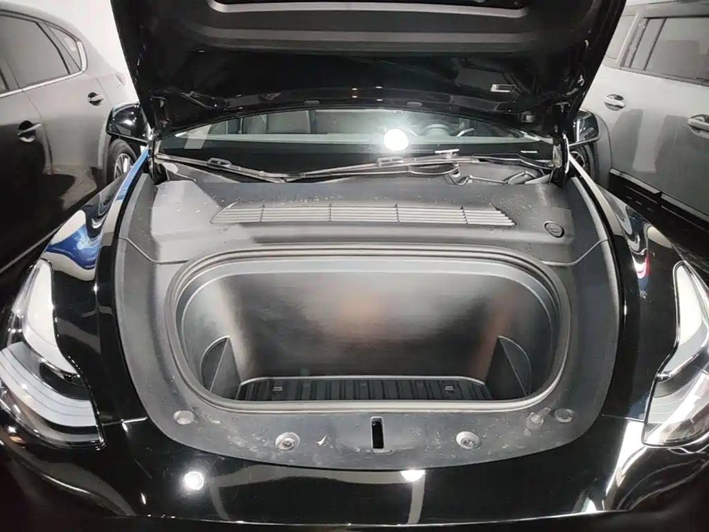 Tesla Model Y 2022 — фото 20
