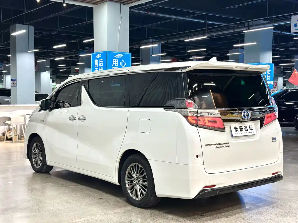 Toyota Vellfire 2021 — фото 13