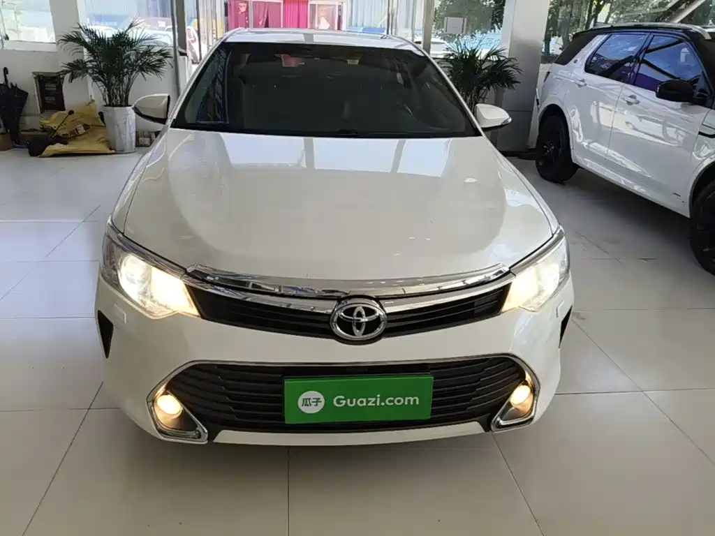 Toyota Camry 2015 — фото 3