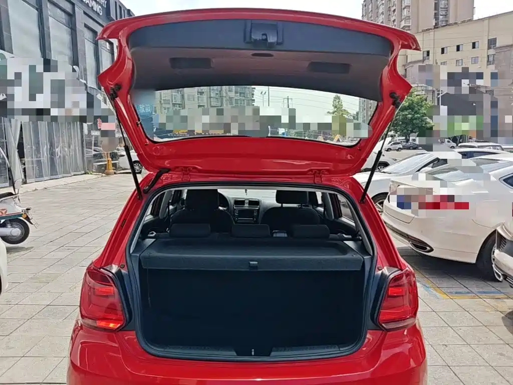 Volkswagen Polo 2017 — фото 19
