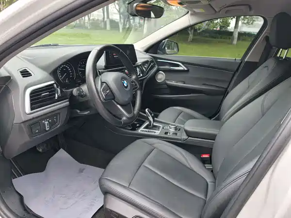 BMW 1 Series 2021