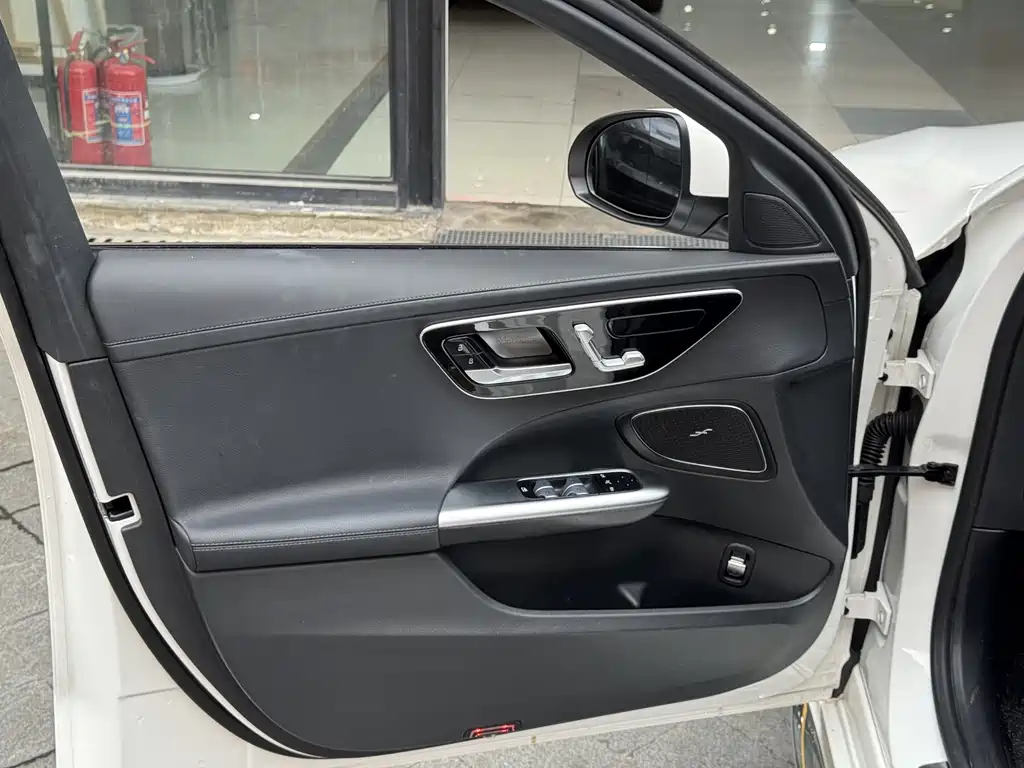 Mercedes-Benz C-Class 2022 — фото 15