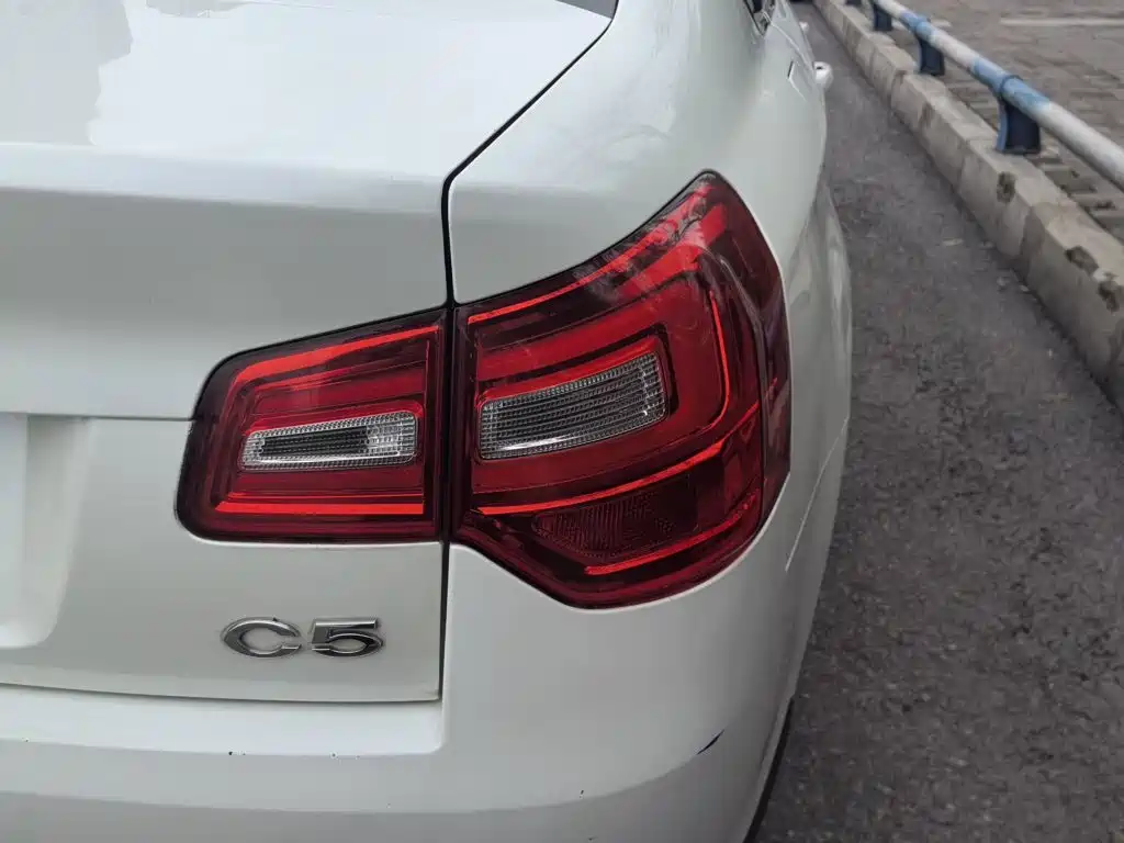 Citroën C5 2015 — фото 15
