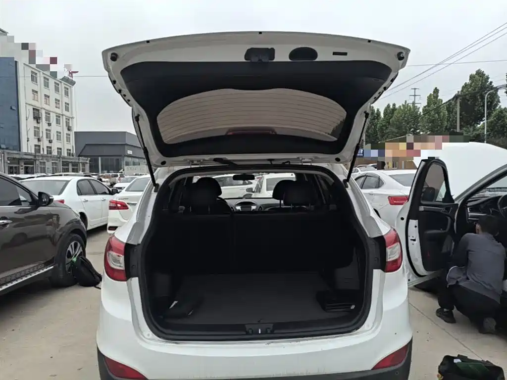 Hyundai ix35 2016 — фото 19