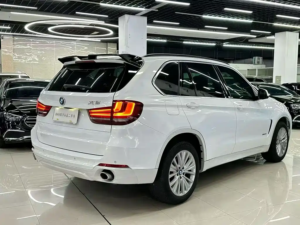 BMW X5 2016 — фото 9