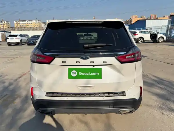 Ford Edge 2021