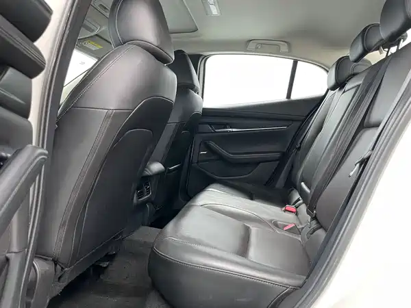 Mazda 3 Axela 2023