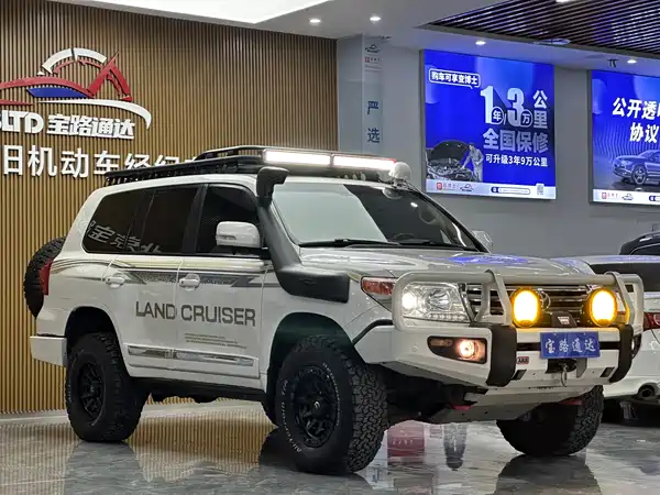 Toyota Land Cruiser 2012