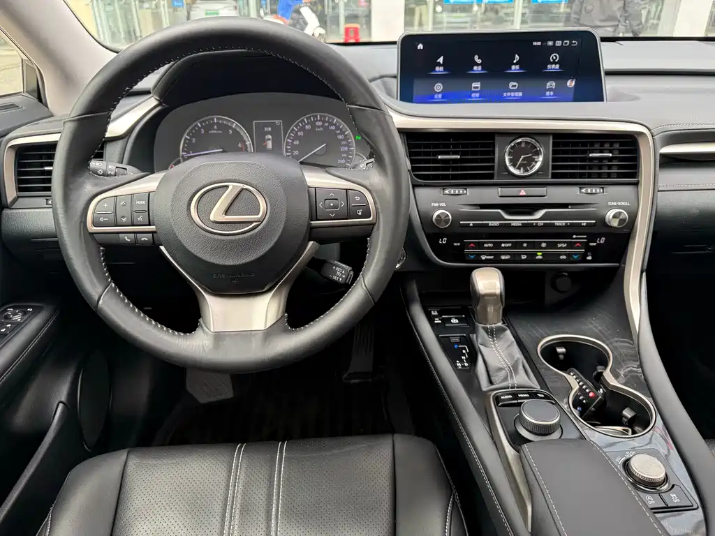 Lexus RX 2017 — фото 12