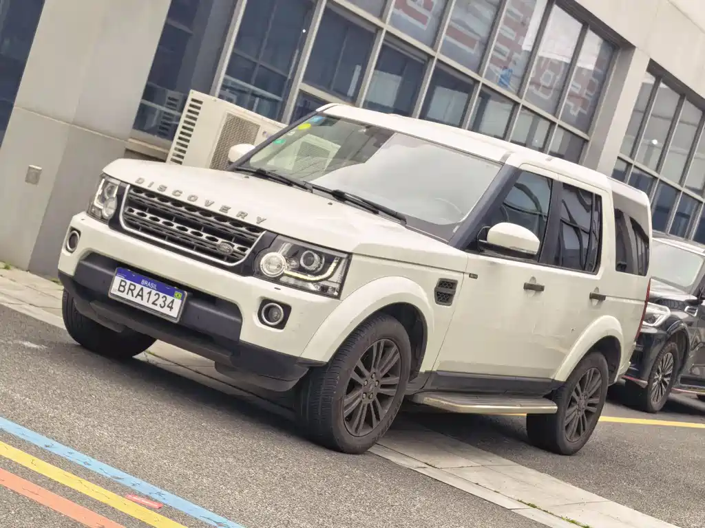 Land Rover Discovery 2016 — фото 9