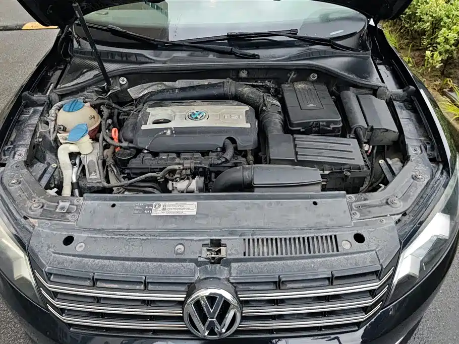 Volkswagen Passat 2014 — фото 10