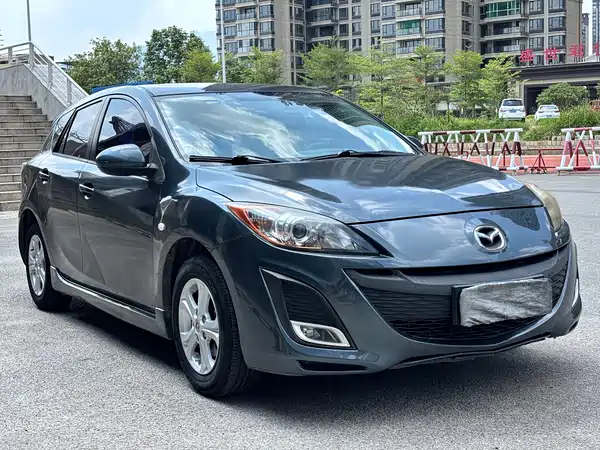 Mazda 3 Xingcheng 2012