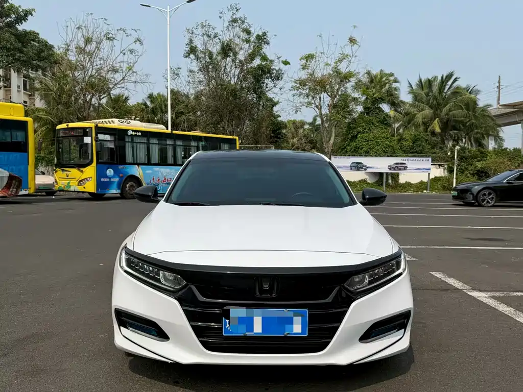 Honda Accord 2019 — фото 2