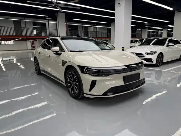 Zeekr 007GT 2025