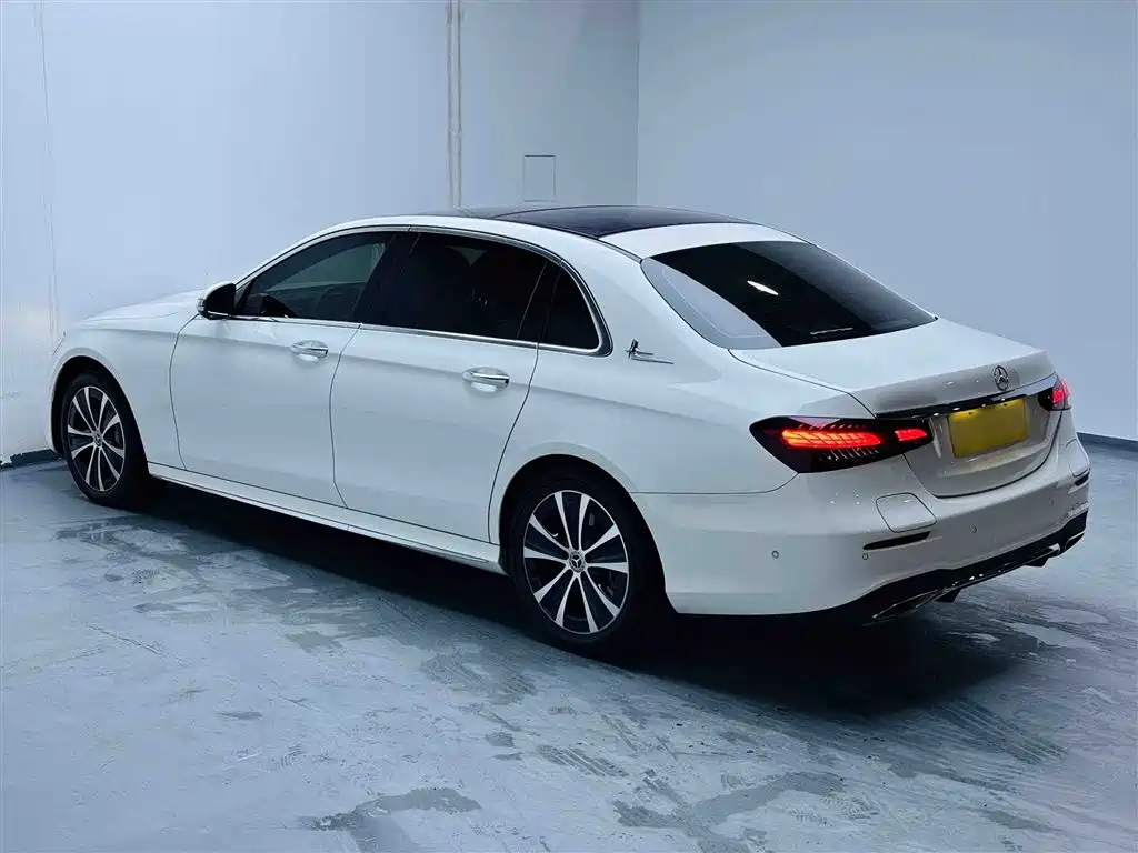 Mercedes-Benz E-Class New Energy 2022 — фото 7