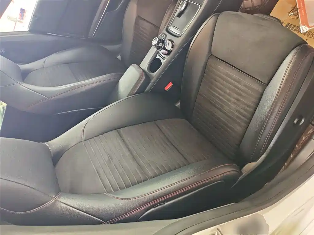 Mercedes-Benz CLA 2019 — фото 25