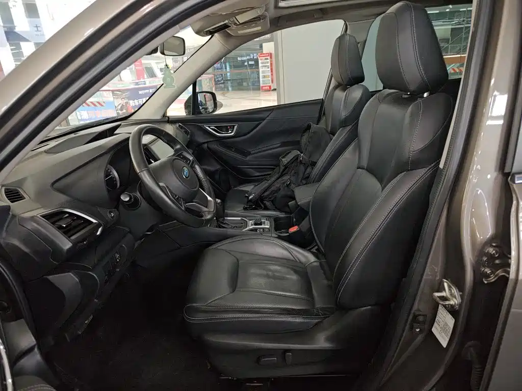Subaru Forester 2021 — фото 11