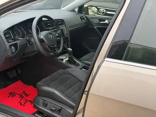Volkswagen Golf 2014