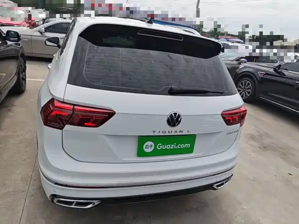Volkswagen Tiguan L 2023