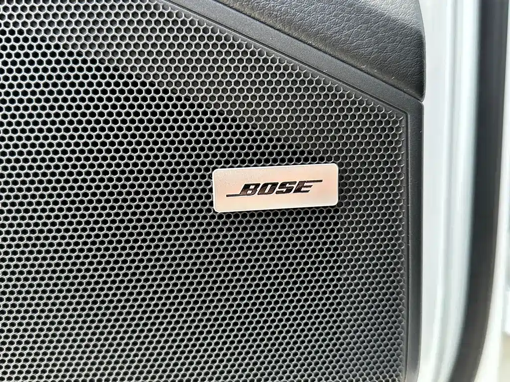 Porsche Cayenne Hybrid 2021 — фото 17