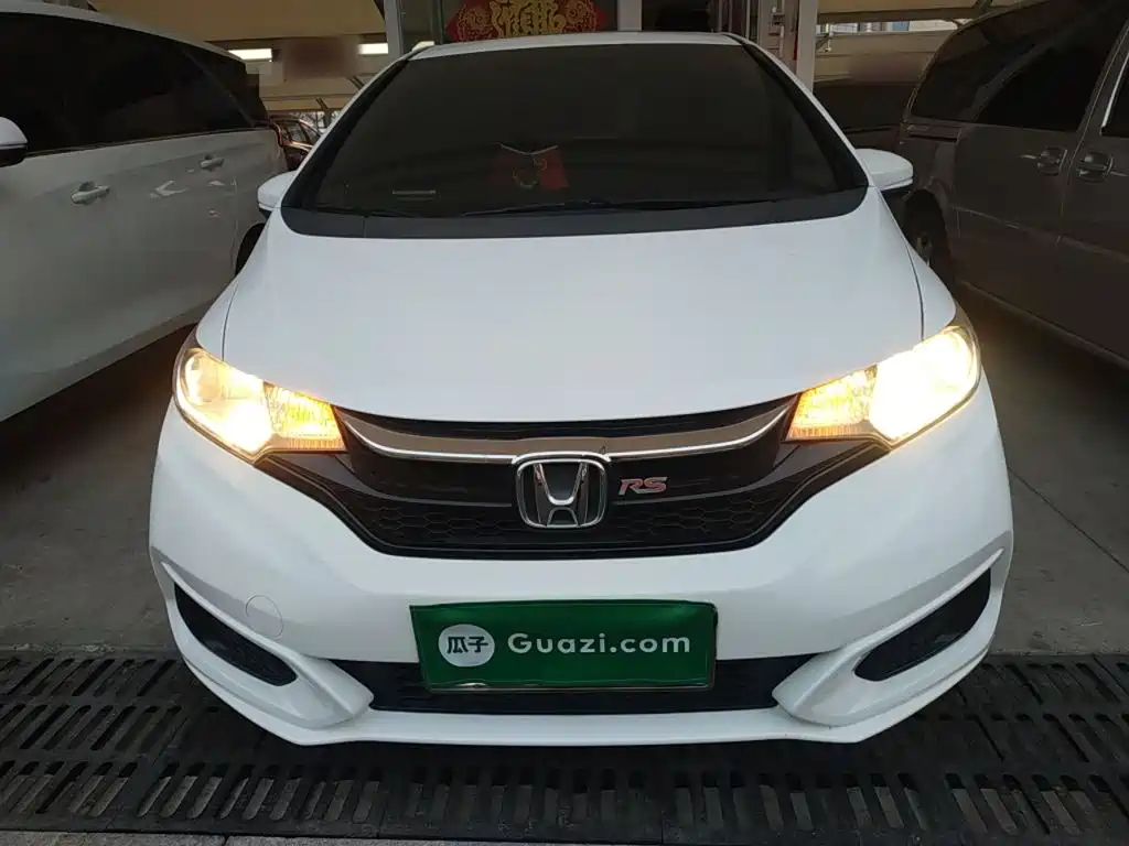 Honda Fit 2018 — фото 3