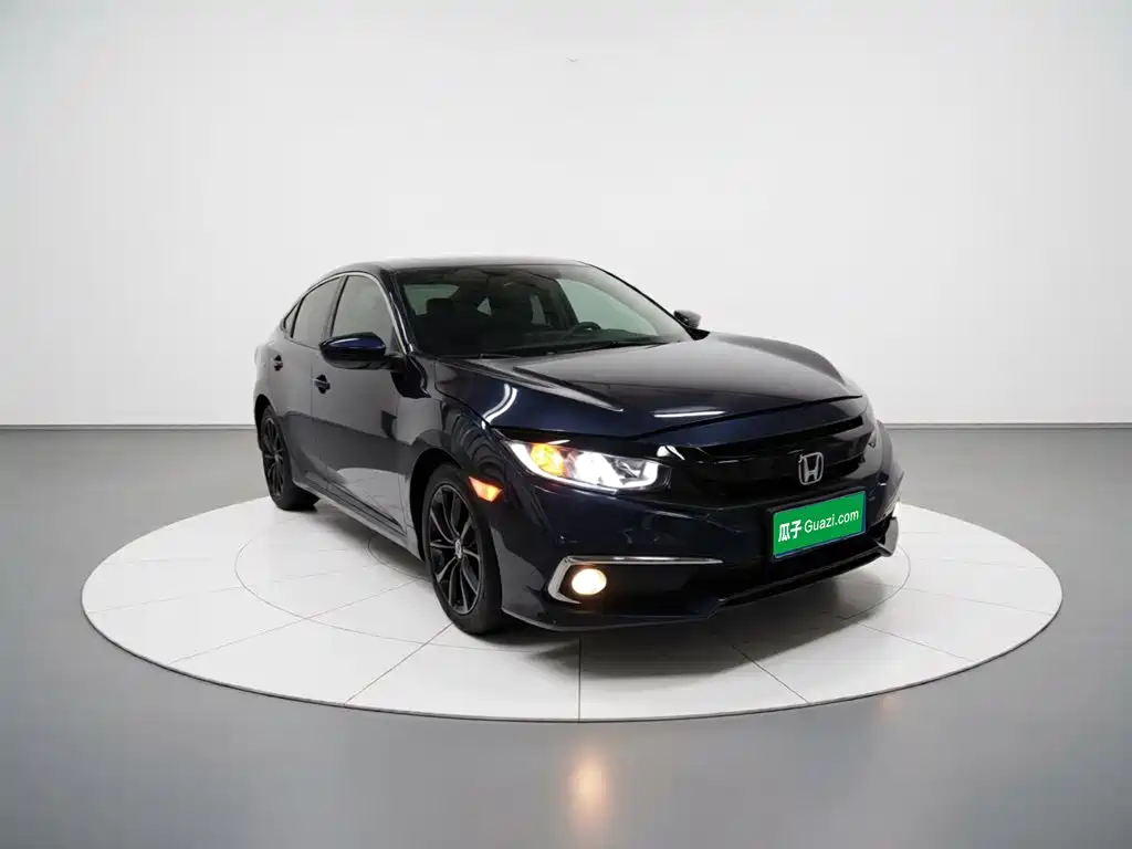 Honda Civic 2019 — фото 22