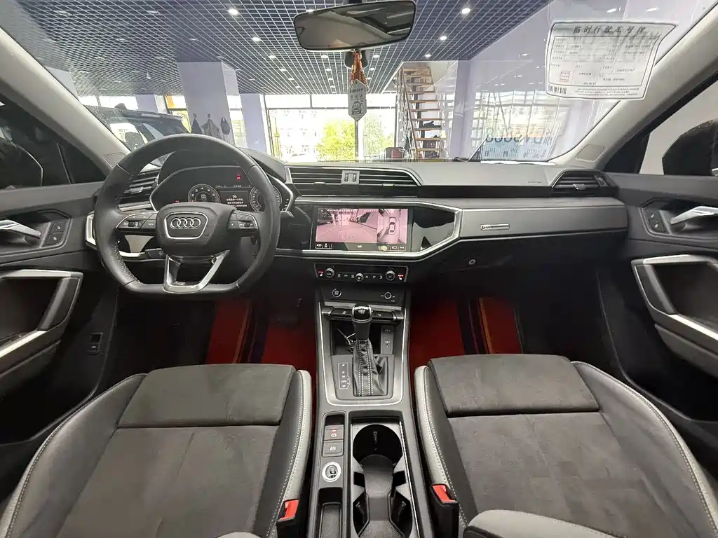 Audi Q3 2023 — фото 17
