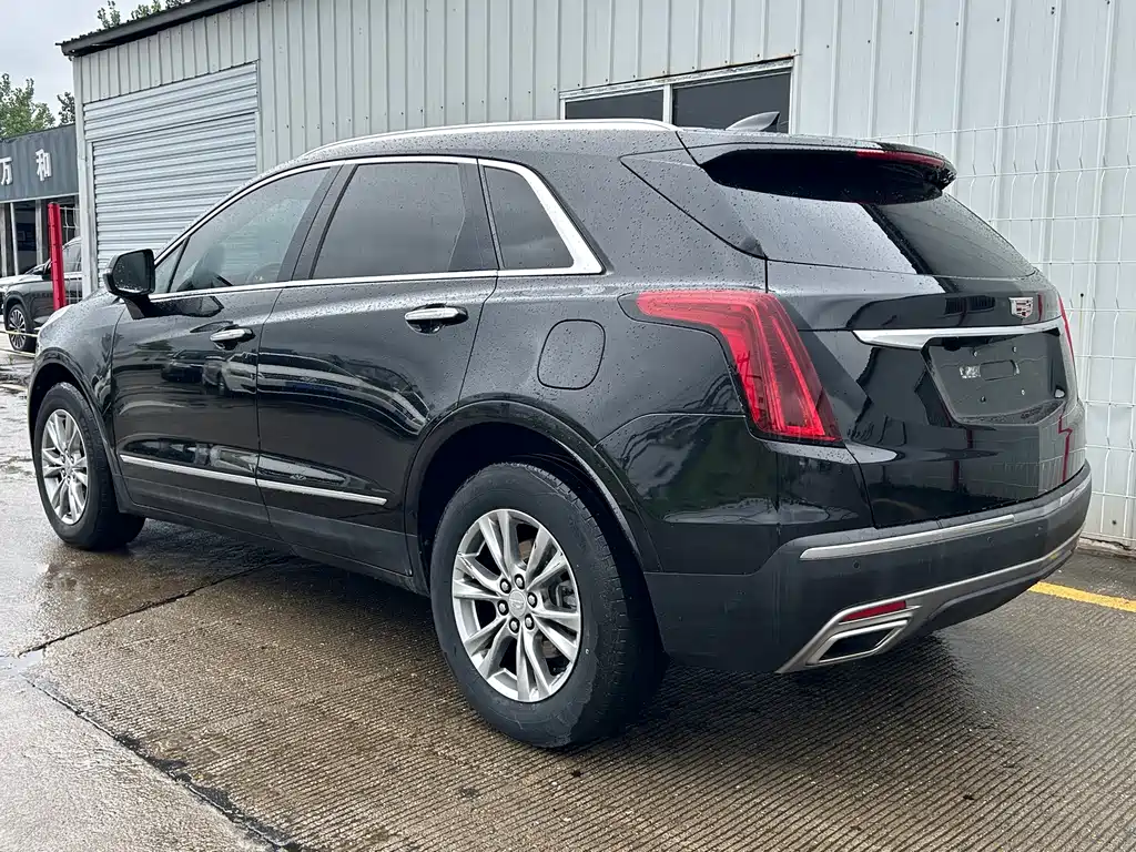 Cadillac XT5 2022 — фото 9