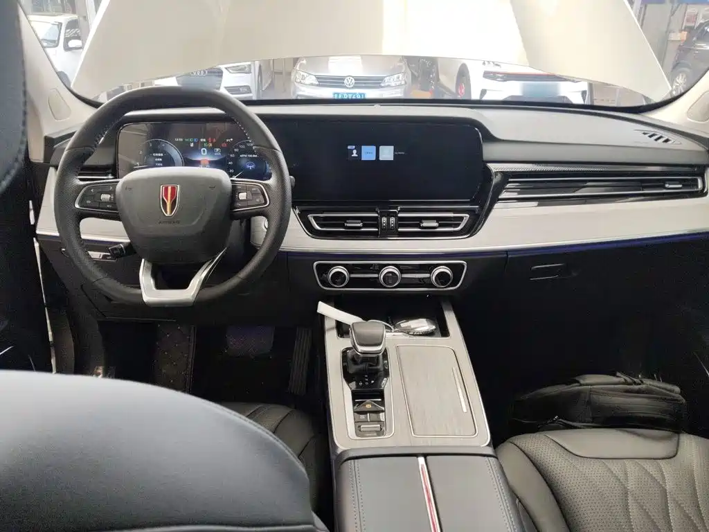 Hongqi HS5 2025