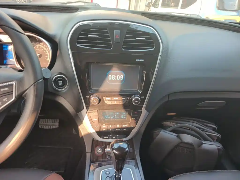 GAC Motor GS5 Super 2015 — фото 13