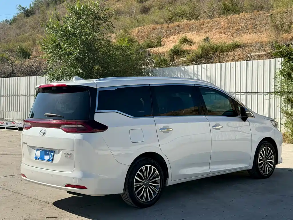 GAC Motor Trumpchi M6 2019 — фото 9