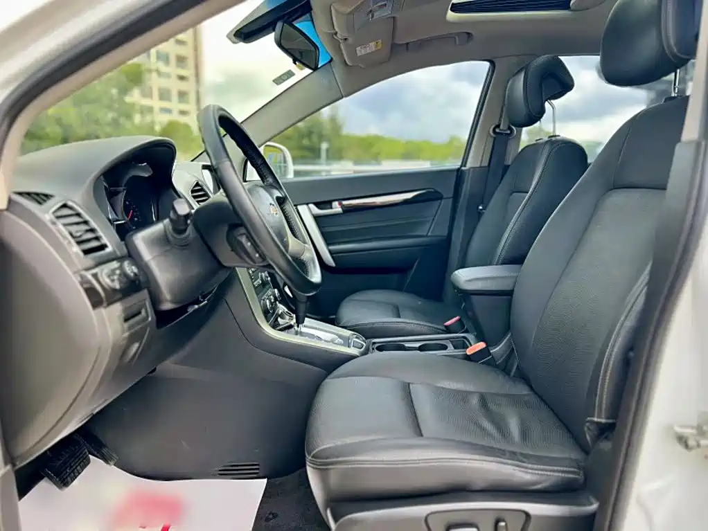 Chevrolet Captiva 2015 — фото 9