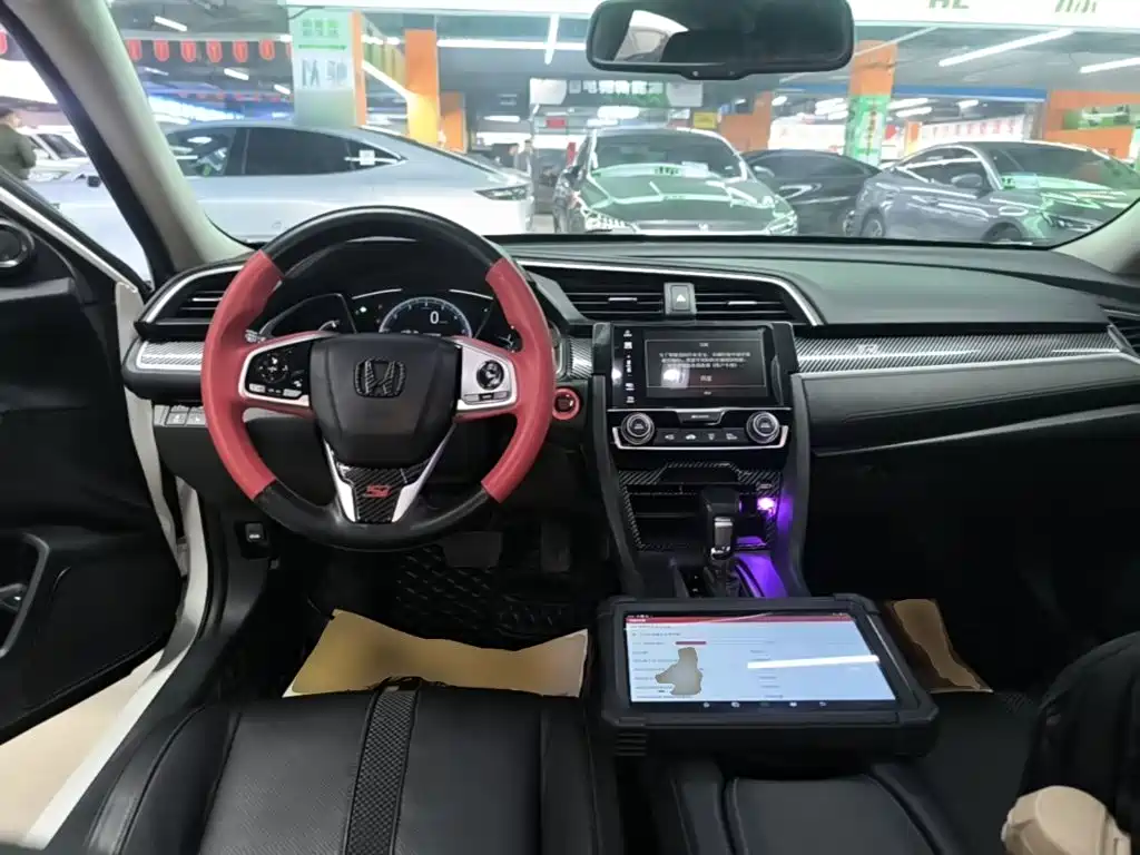 Honda Civic 2021 — фото 10
