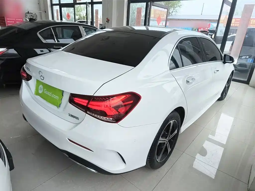 Mercedes-Benz A-Class 2023 — фото 7