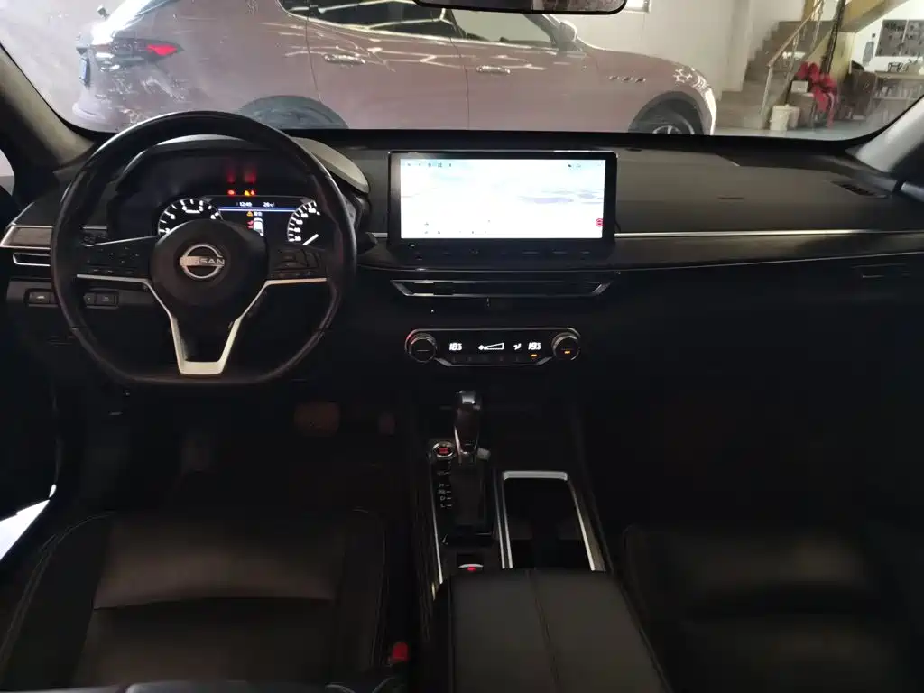 Nissan Teana 2023