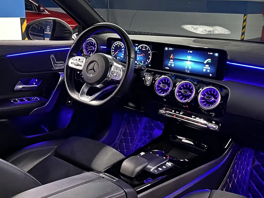 Mercedes-Benz A-Class 2022 — фото 14
